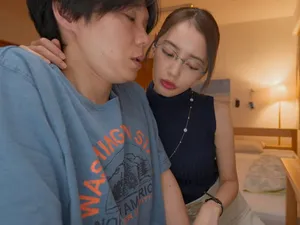 DVRT-025 Thuốc xịt thôi miên loạn luân Creampie Chị gái lớn của tôi là búp bê ngoan ngoãn của tôi
