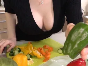 Chịch giao lưu cùng em hàng xóm mới lớn đang thèm địt