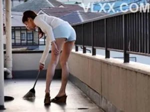 Chị gái của ghệ đã bí mật gợi cảm tôi